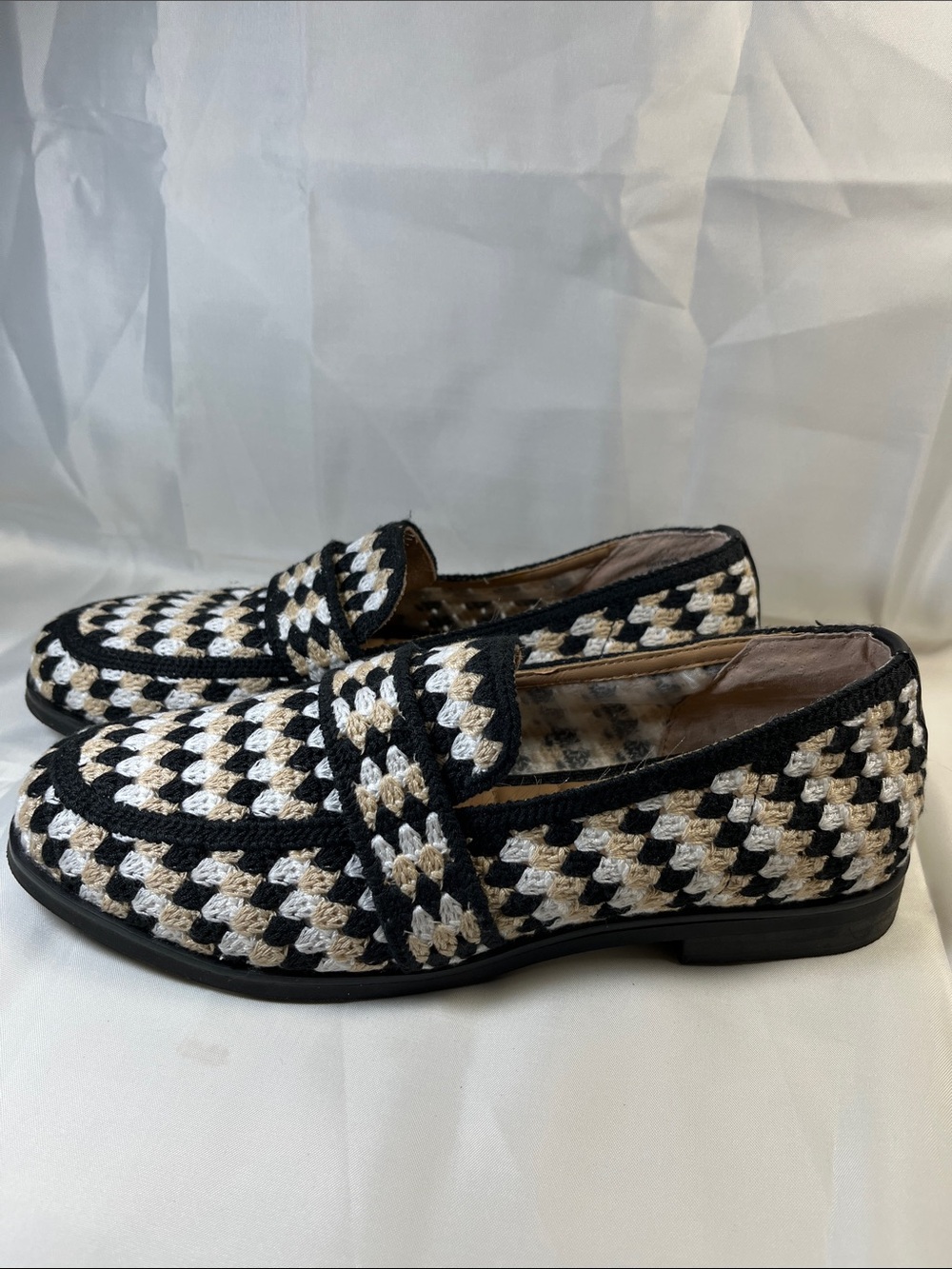 Kelly & Katie Black, White & Beige Woven Loafers